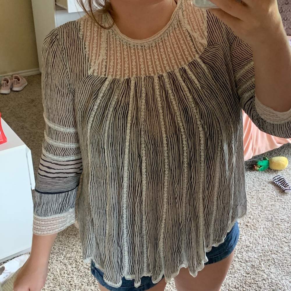 Black and white top